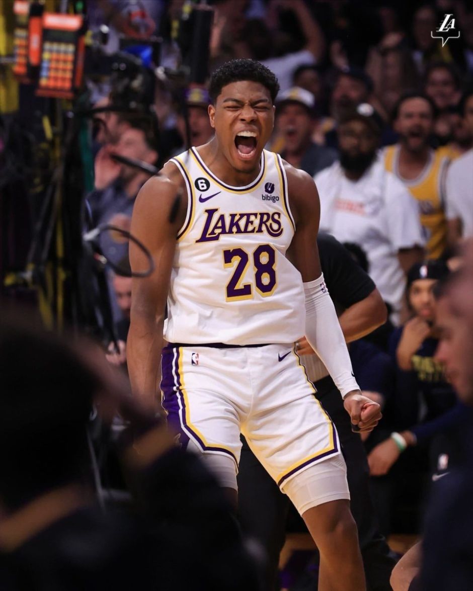 球员进入看 球员进入看